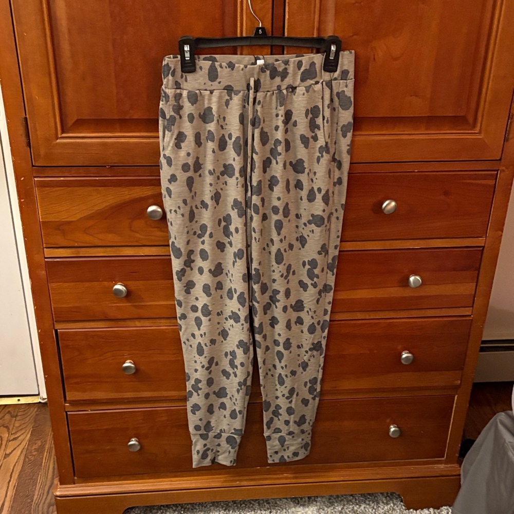 Stylish brownish grey Patterned Women’s Joggers. Super soft.